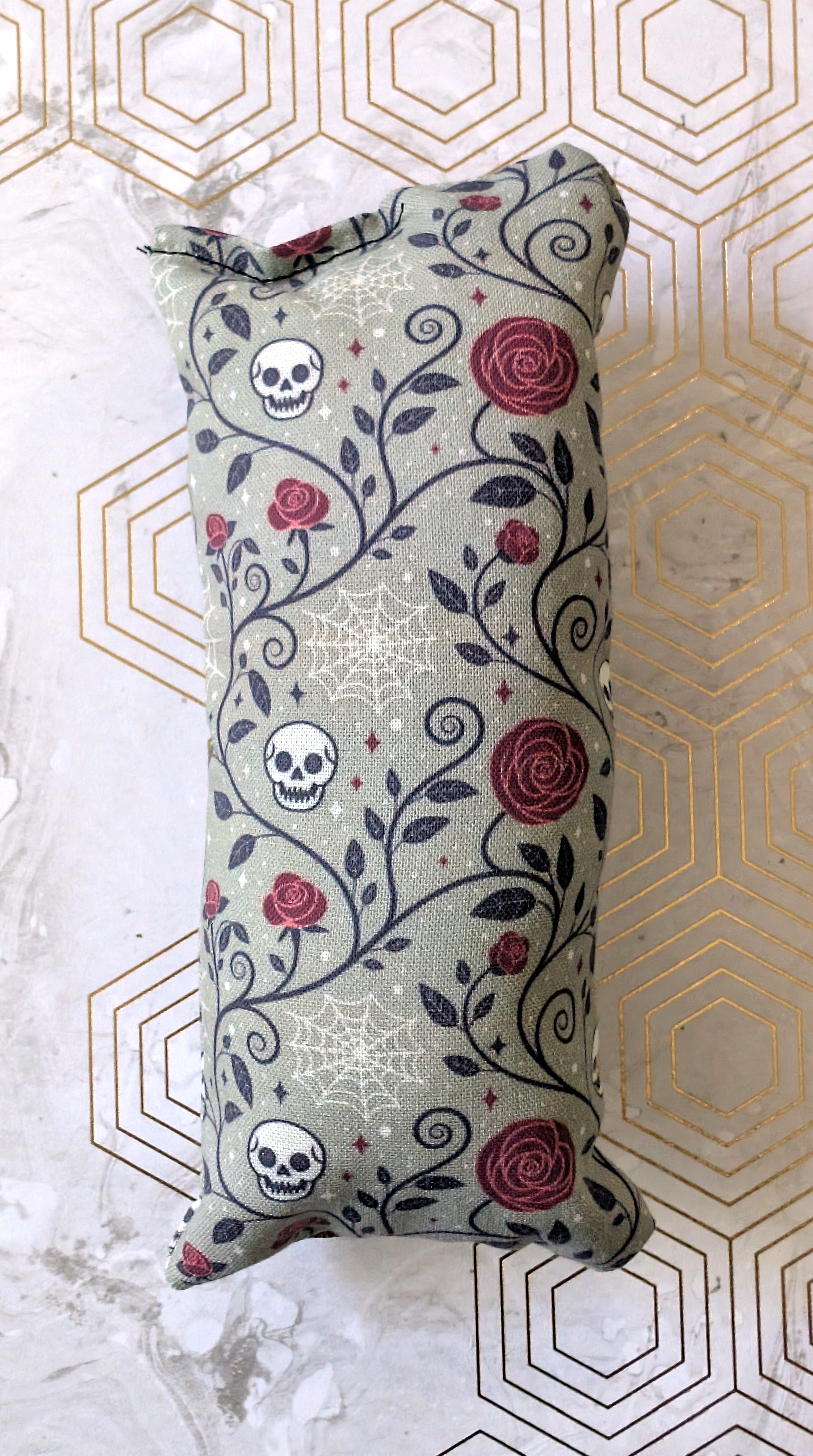 Skulls and Roses, Catnip Kicker